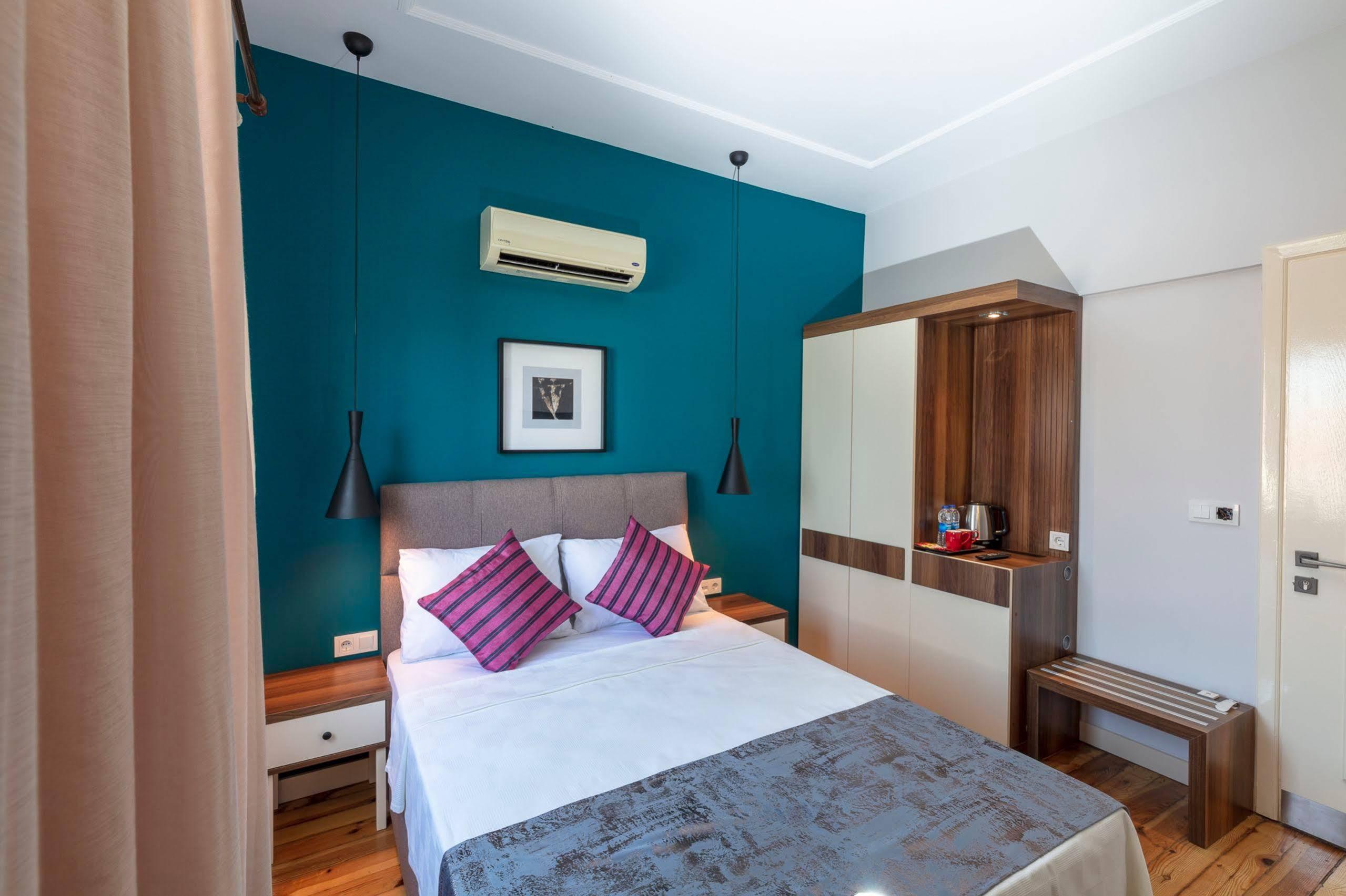 Mono Hotel Анталия Екстериор снимка
